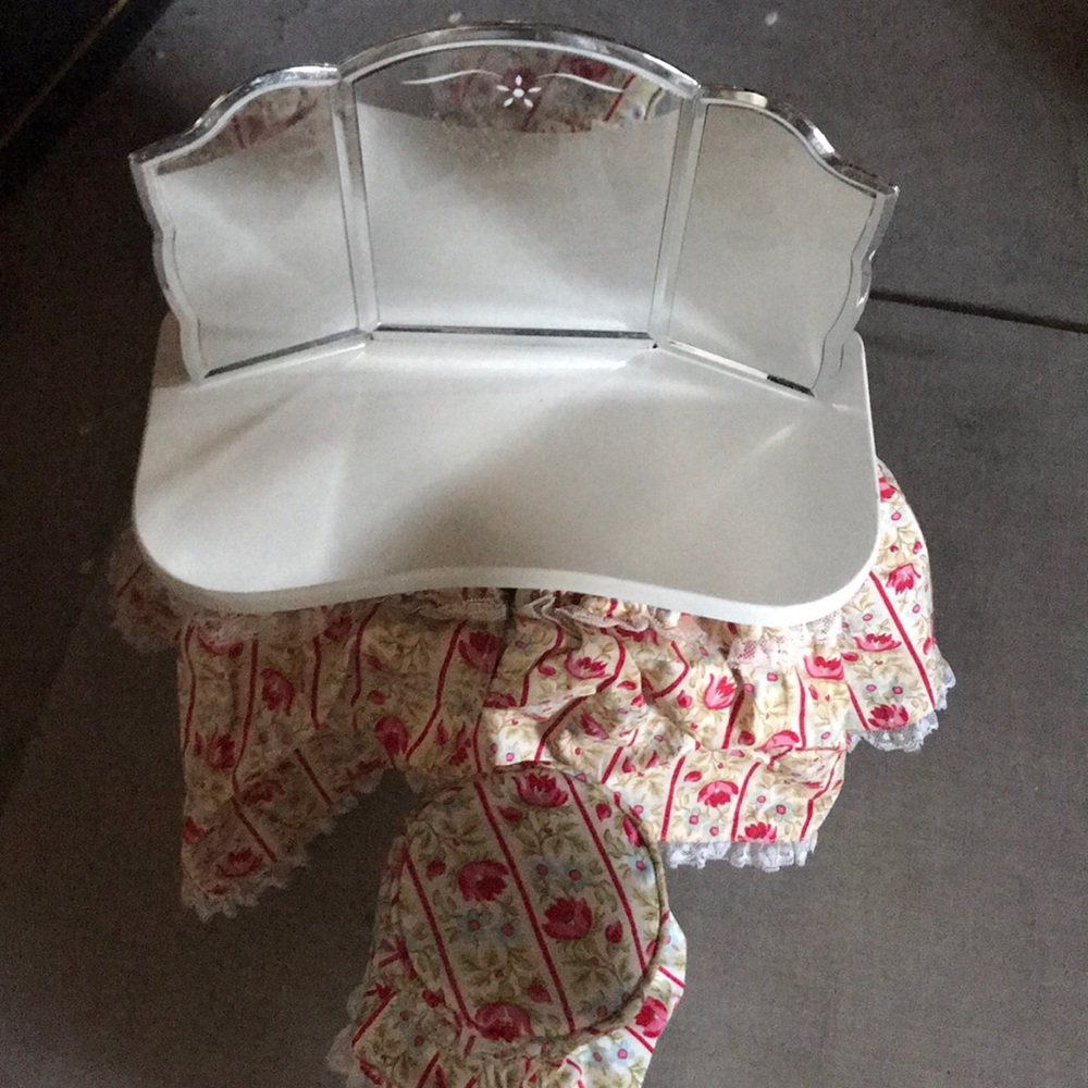 American Doll Vanity Set